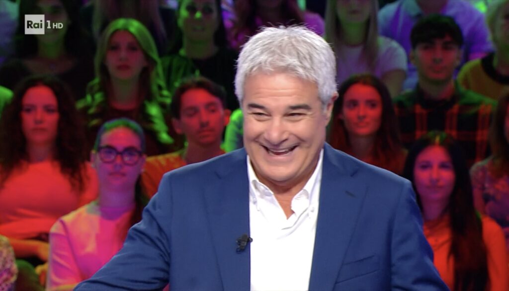 ”Reazione a catena”, grazie a Pino Insegno Rai1 torna leader negli ascolti. Flop per Canale5 con “La ruota” di Scotti